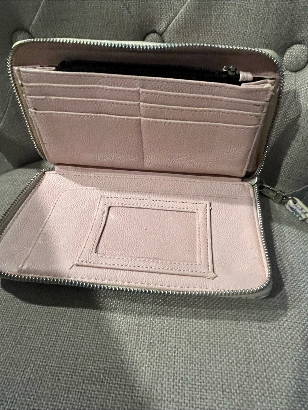 Betsey Johnson Wallet - Picture 3 of 5